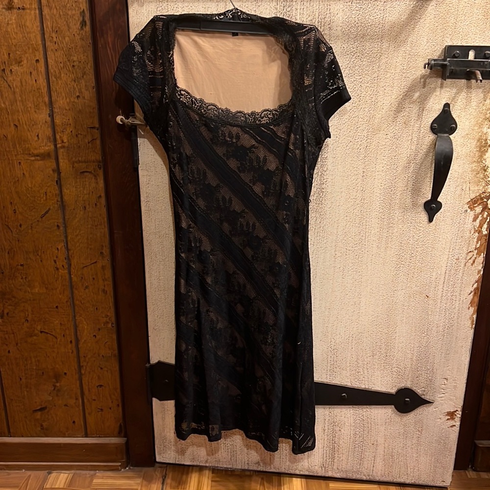 Bisou-Bisou black lace dress